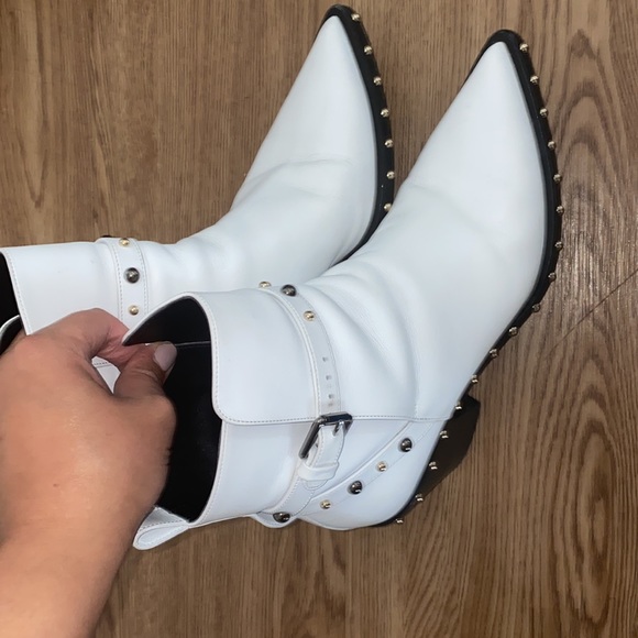 Versace White Leather Bootie with Hooks - Picture 7 of 9